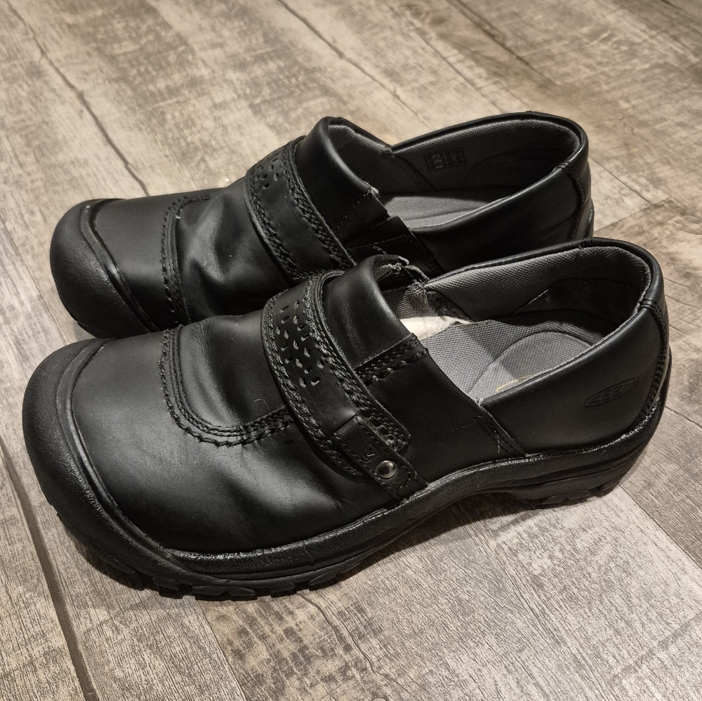 Keen Kaci Leather Slip Ons Womens Black Leather Size 8